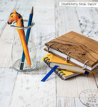Load image into Gallery viewer, Planet Pen - Brown Horse
