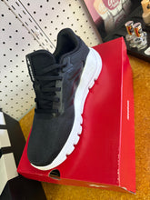 Load image into Gallery viewer, Reebok tennis shoes