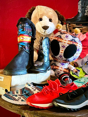 Womens Native Print Winter Boots